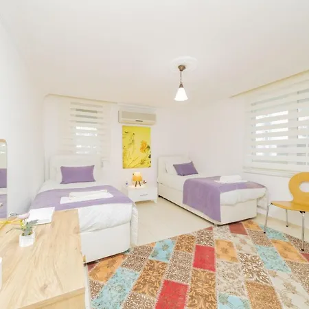 Апартаменты Magnificent Flat 300 M To Beach In Aksu *