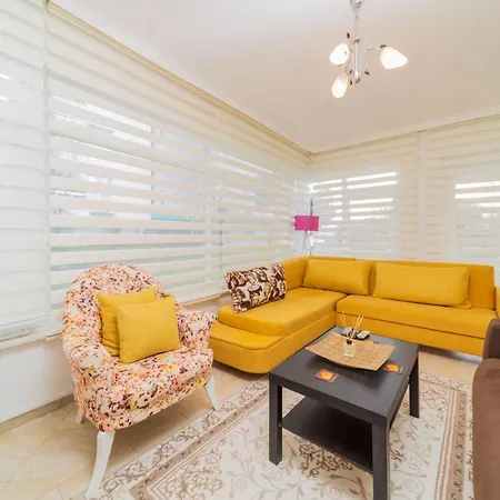 Апартаменты Magnificent Flat 300 M To Beach In Aksu Анталья