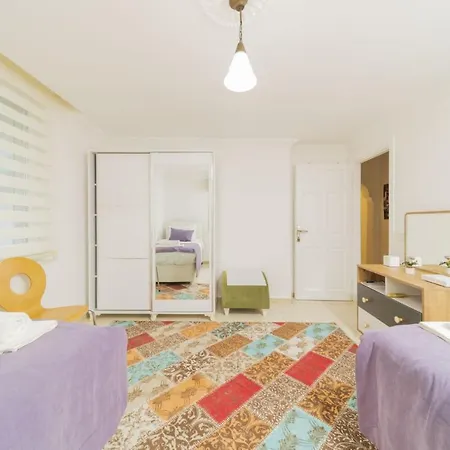 Magnificent Flat 300 M To Beach In Aksu 아파트
